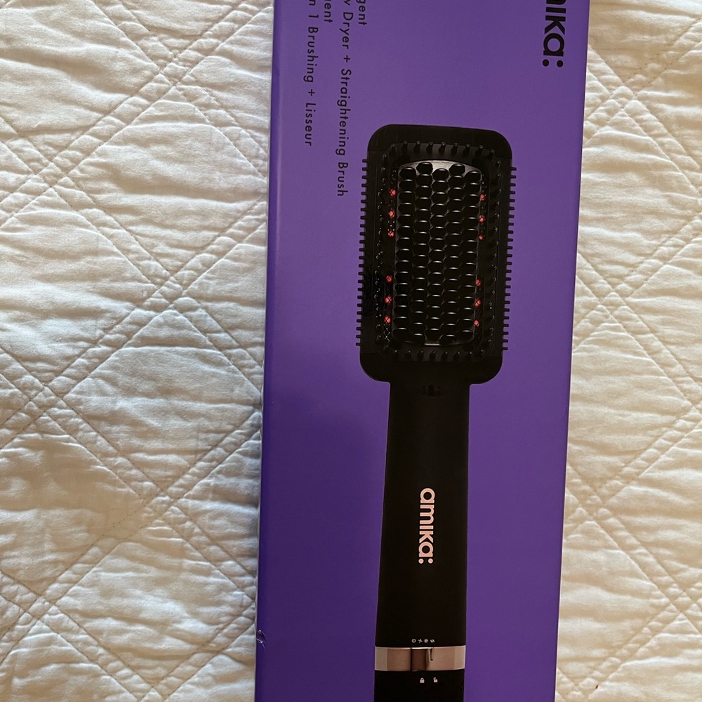 Amika Double Agent 2-in-1 Blow Dryer + Straightening Brush.  BRAND NEW
